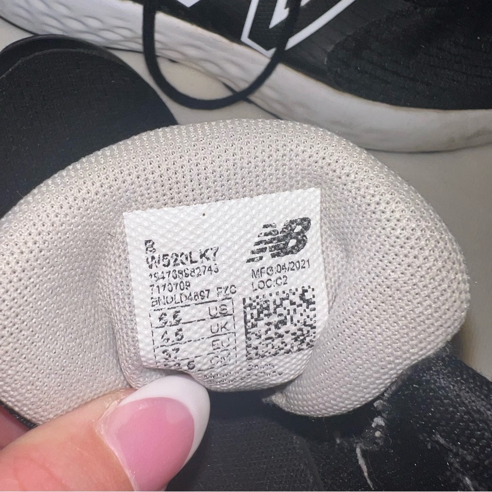 New Balance 520 Running Shoes – Black/White – Women’s Size 6.5 - Picture 13 of 13
